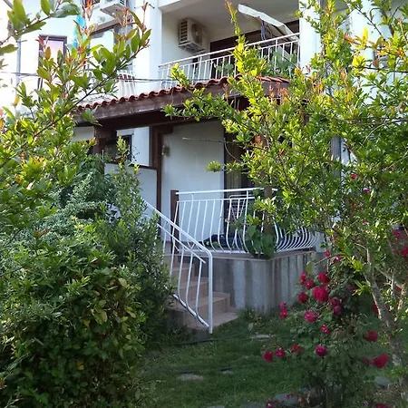 Guest house Fanny Sinemorets